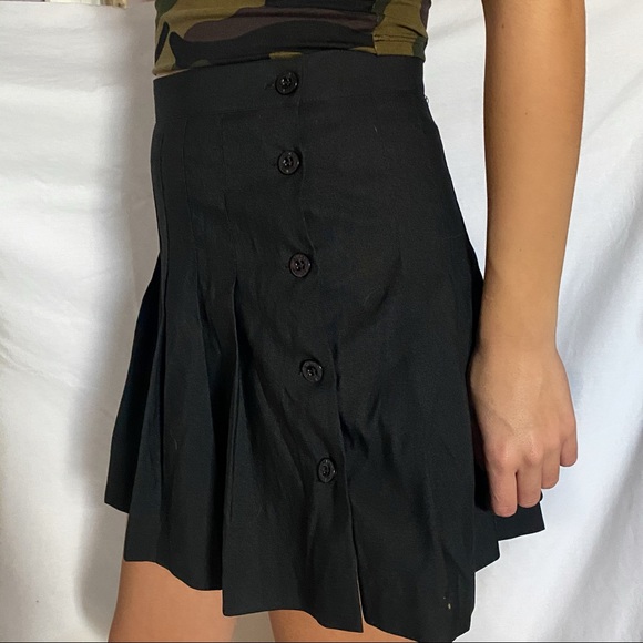 Prince pleated skirt!! - Picture 3 of 5